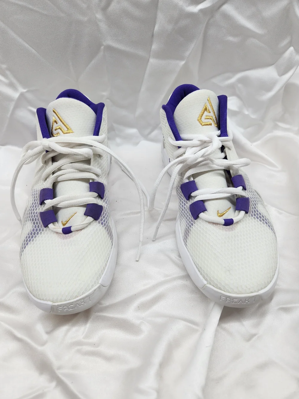 Nike Zoom Freak White and Purple Kids Sneakers with Purple and Gold Accents